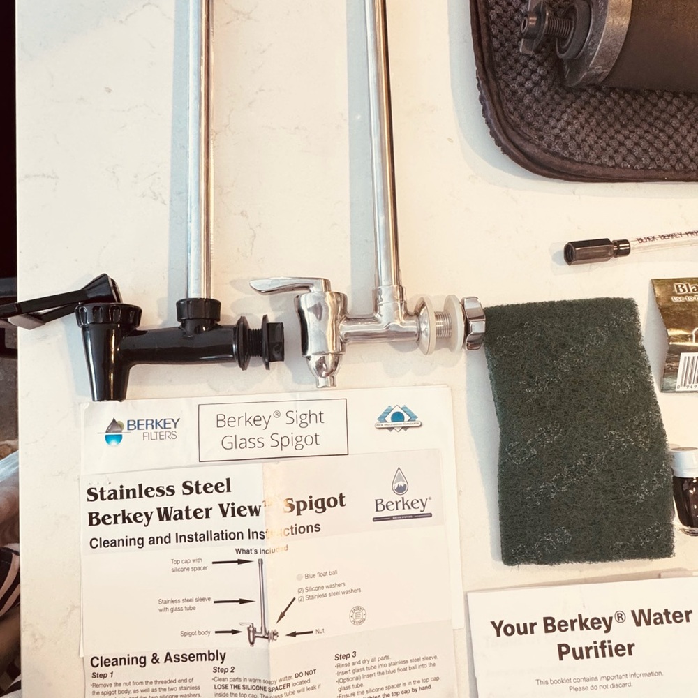 Berkey Royal Water Filter Set with Travel Tote and Accessories - Picture 7 of 8